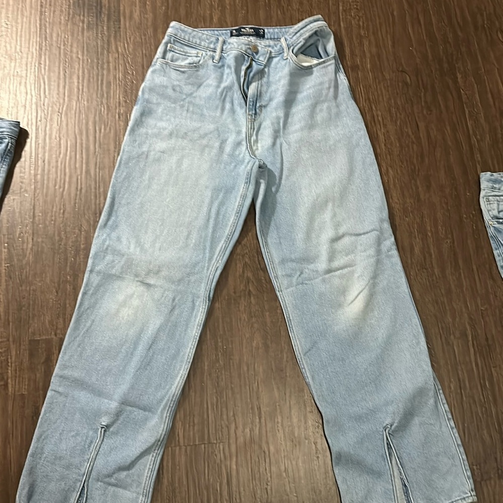 HOLLISTER JEANS!!
